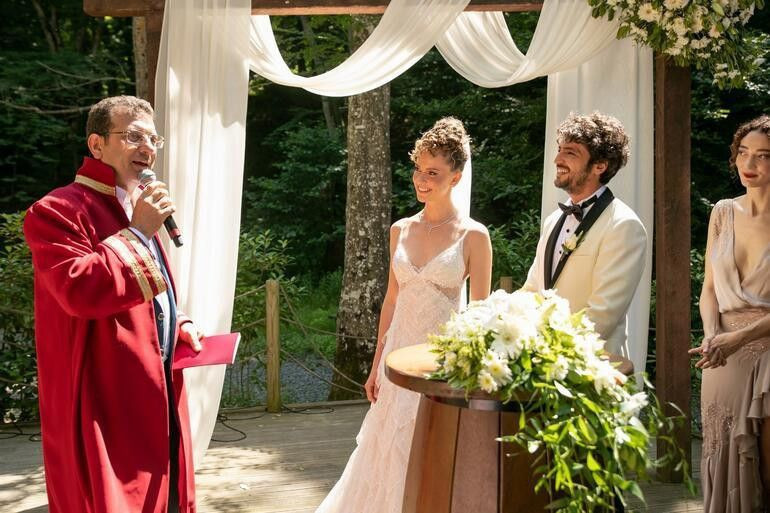 Mucize Doktor Taner Ölmez'den eşi Ece Çeşmioğlu'na pahalı bebek hediyesi - Resim: 4