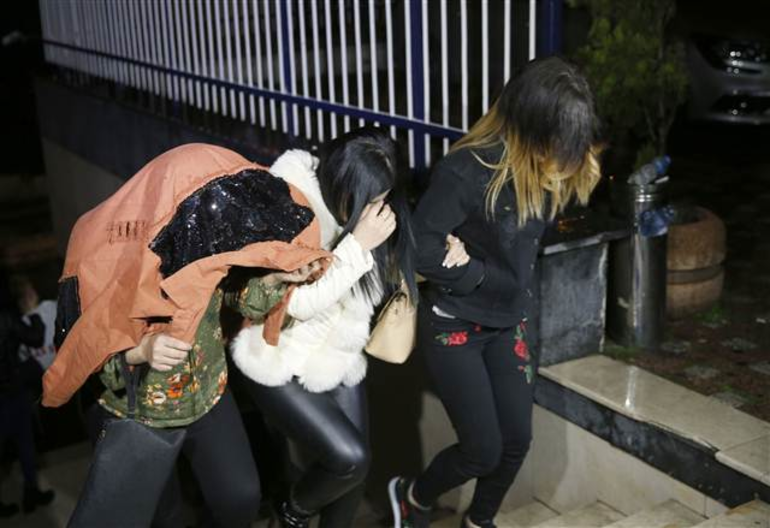 İstanbul'da fuhuş baskını! 10 otel 23 gece klubü... - Resim: 3