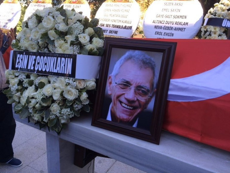 Attila Özdemiroğlu'na son görev cenazeye kimler katıldı? - Resim: 1