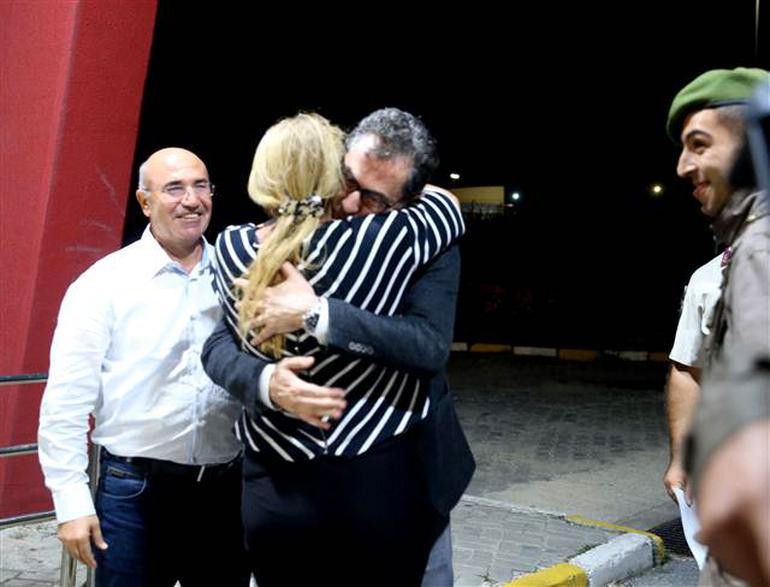 Kadri Gürsel'in eşi Nazire Kalkan Gürsel kimdir öpüşme fotoğrafı tek değil! - Resim: 2