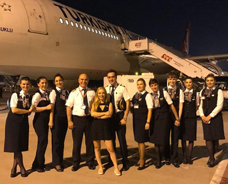 Ece Seçkin'e sürpriz! Gözlerine inanamadı.. - Resim: 2