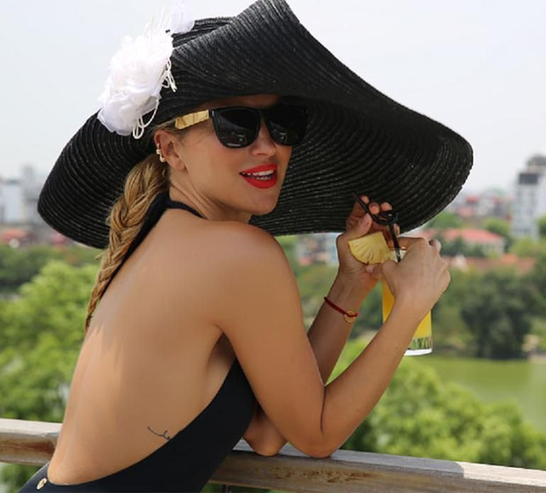 Burcu Esmersoy'dan Vietnam pozları - Resim: 2