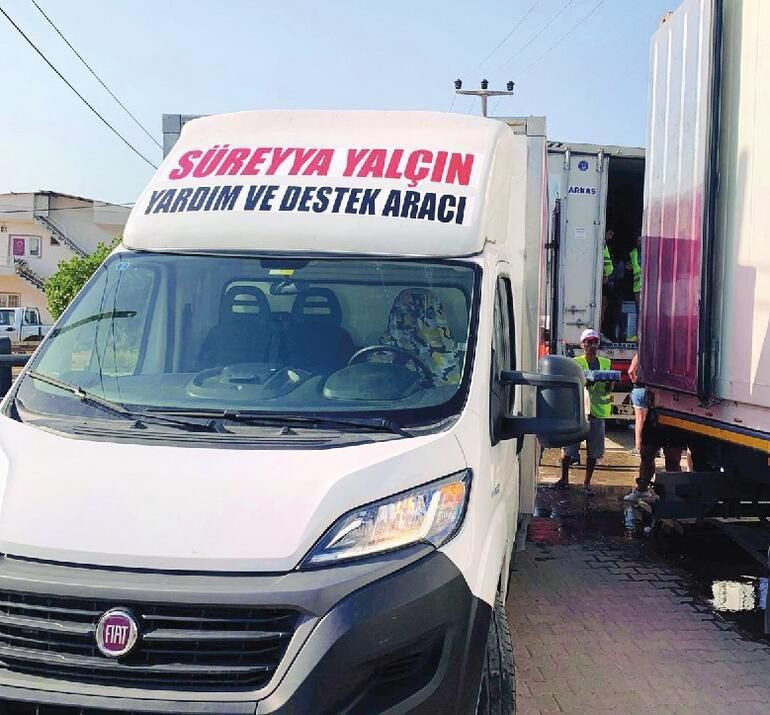 Bodrum yangınında tekne keyfi yapan Süreyya Yalçın yardım aracına ismini yazdırdı - Resim: 2