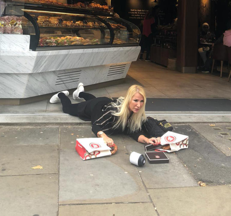 Bu nasıl akım? Seda Sayan bile yere kapaklandı görenler... - Resim: 4