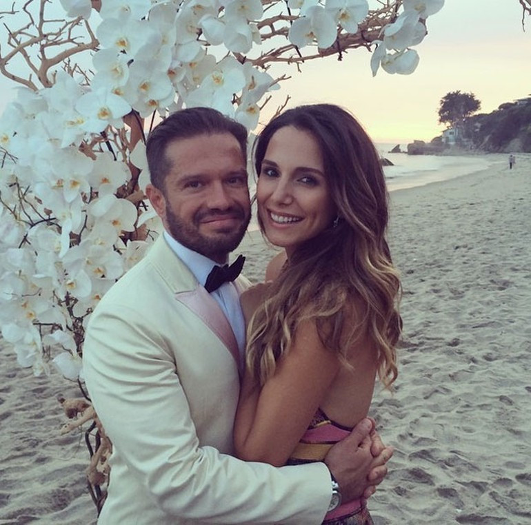 Ozan Doğulu ve Ece Doğulu sokak ortasında birbirini yedi! - Resim: 1