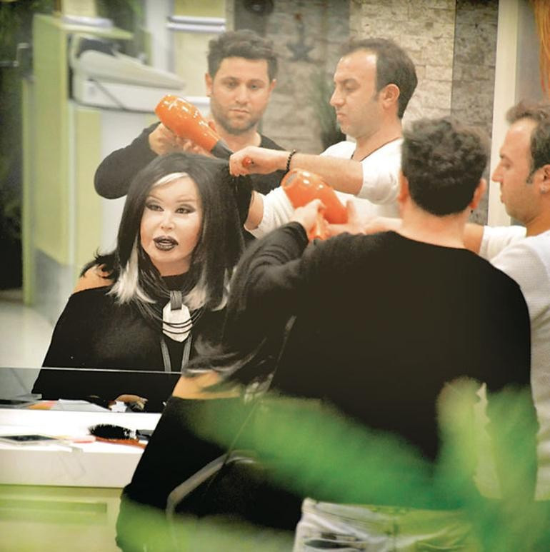 Bülent Ersoy'a 7 saatlik bakım işte son hali! - Resim: 4