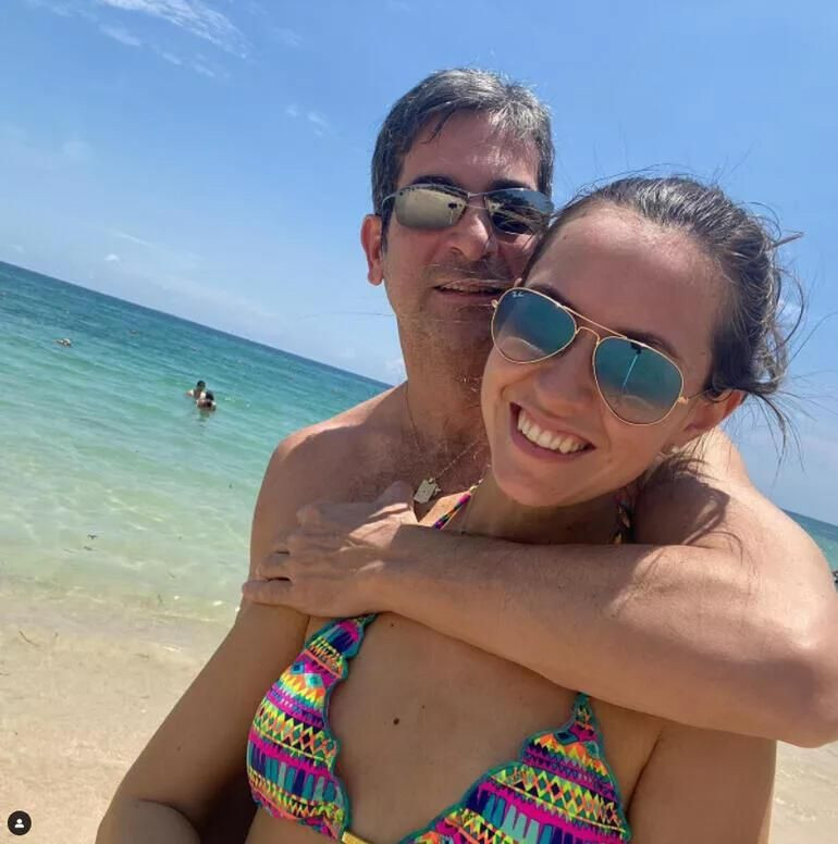 Ünlü savcıyı balayında infaz ettiler! Plaja jet ski ile gelip iki el ateş ettiler - Resim: 1