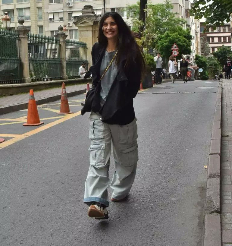 Türkiye'yi terk edip Paris'e yerleşen Tuba Büyüküstün ağladı! Bakın sebebi neymiş - Resim: 1