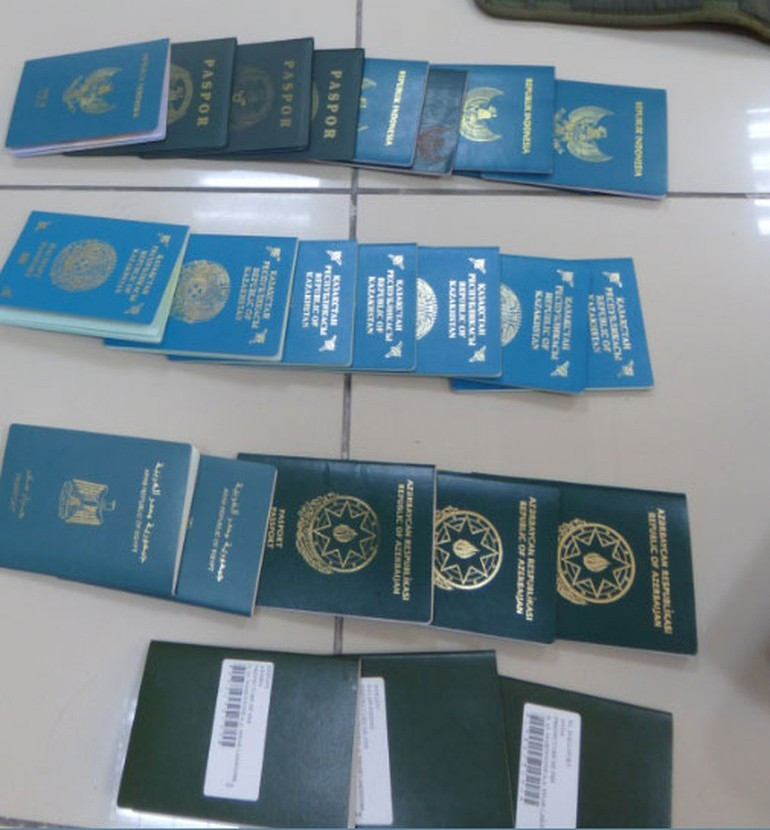 Reina katili baskınında evden çıkanlar şok etti kadınlar da var - Resim: 4