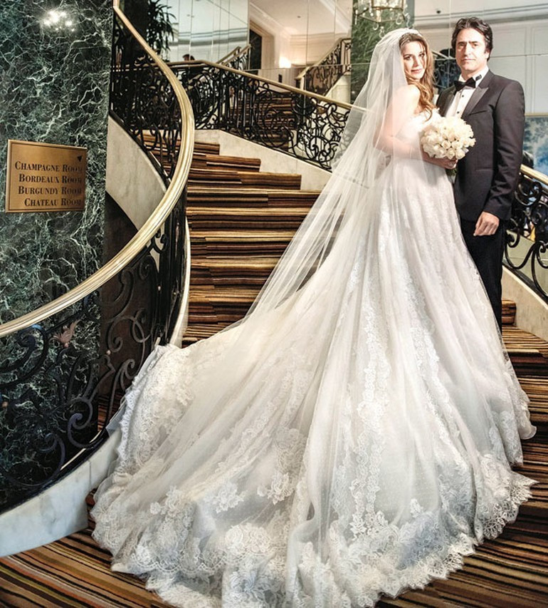 İkizi bebek bekliyorlar iddiası - Resim: 2