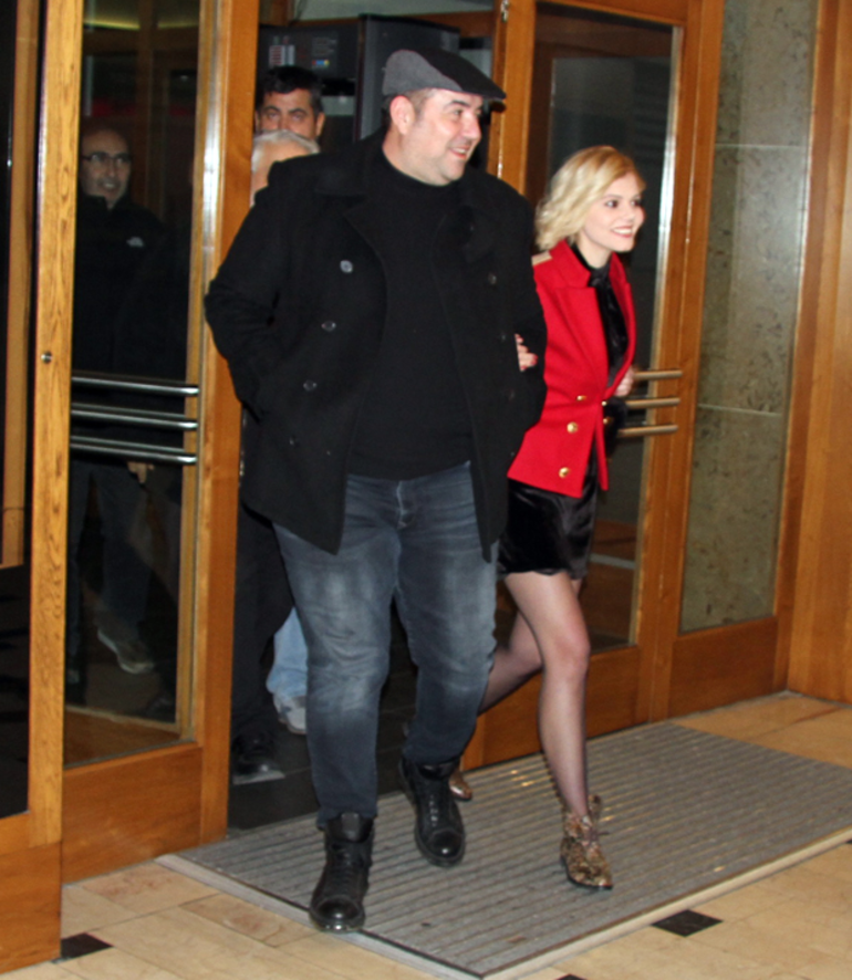 Ata Demirer yeniden barıştığı aşkıyla el ele! - Resim: 2