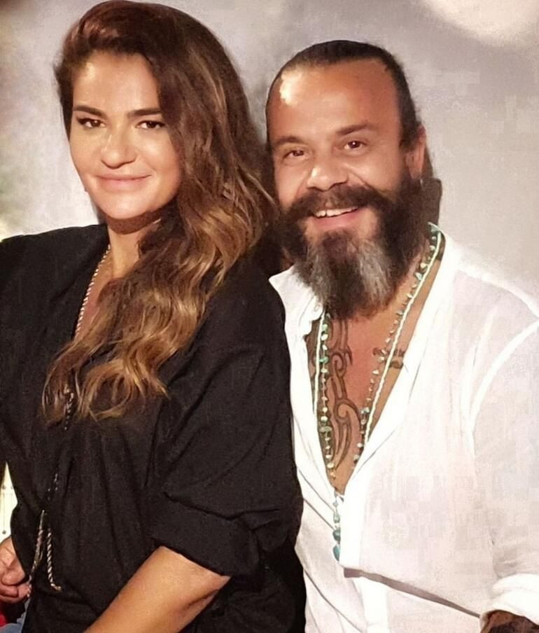 Evinde piton yılanı besliyor! Minareye çıkıp ezan okumuş: Yasemin Allen Oğuzhan Koç Derya Bedavacı şaşırttı - Resim: 3