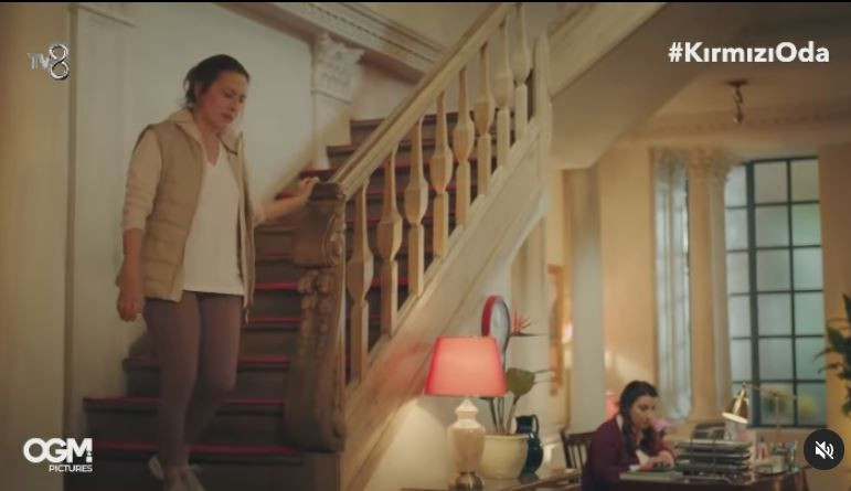 TV8 Kırmızı Oda dizisinde korona şoku... Ekip Covid 19'dan kırıldı! - Resim: 2