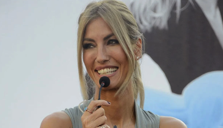 Çağla Şikel, kendinden 13 yaş küçük sevgilisiyle fena yakalandı! - Resim: 5