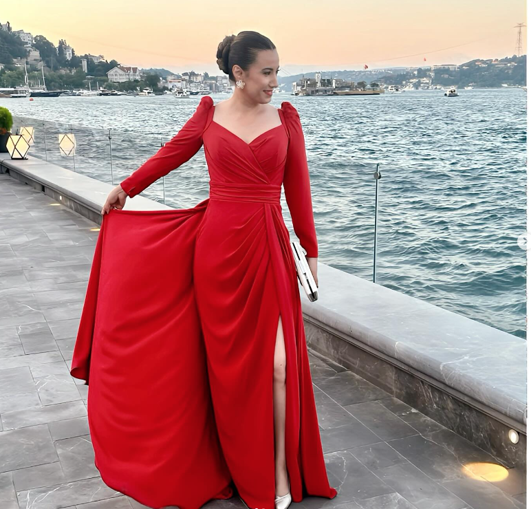 Ünlü spiker Esen Gök kendini astı! Esen Gök nereli eşi var mı intihar sebebini ablasına... - Resim: 4