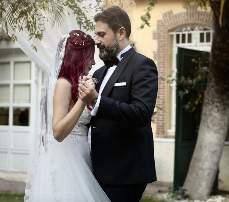 Özlem Gültekin kimdir Erhan Çelik'in eşi aşiret kızı çıktı mesleği ise şaşırttı - Resim: 3