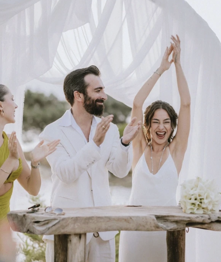 İstanbullu Gelin'in Bade'siydi! Hira Koyuncuoğlu evlendi gelinlik seçimi olay oldu - Resim: 3