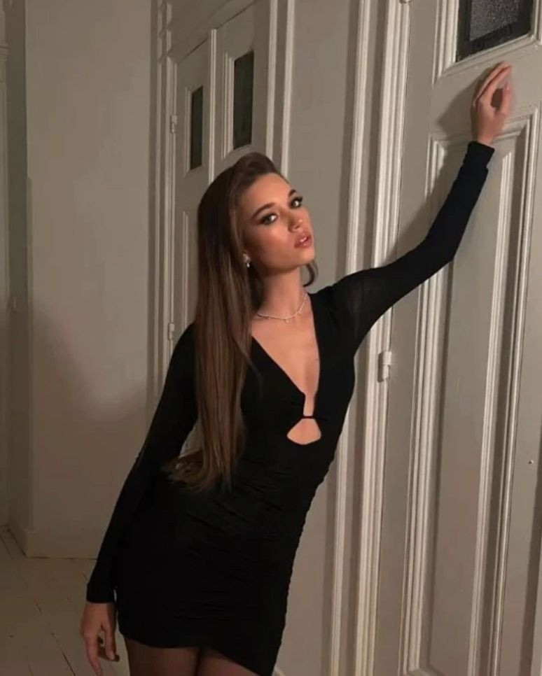 Aşk belgelendi! Afra Sara&ccedil;oğlu ile Poyraz Yosmaoğlu yan yana g&ouml;r&uuml;nt&uuml;lendi - Resim: 2