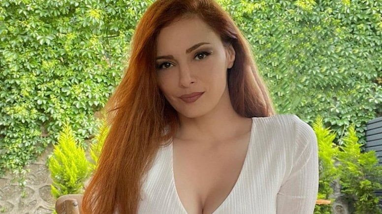 Yalı Çapkını ile ekranlara geri döndü! Son hali sosyal medyayı salldı: "Mine Tugay gelecek demişlerdi bu kim?" - Resim: 1