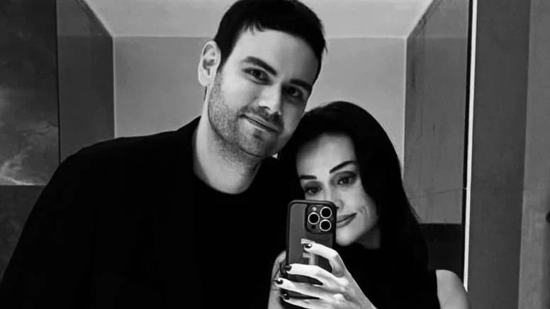 Güzel oyuncu Esra Bilgiç doğum gününü sevgilisiyle Milano'da kutladı! - Resim: 3