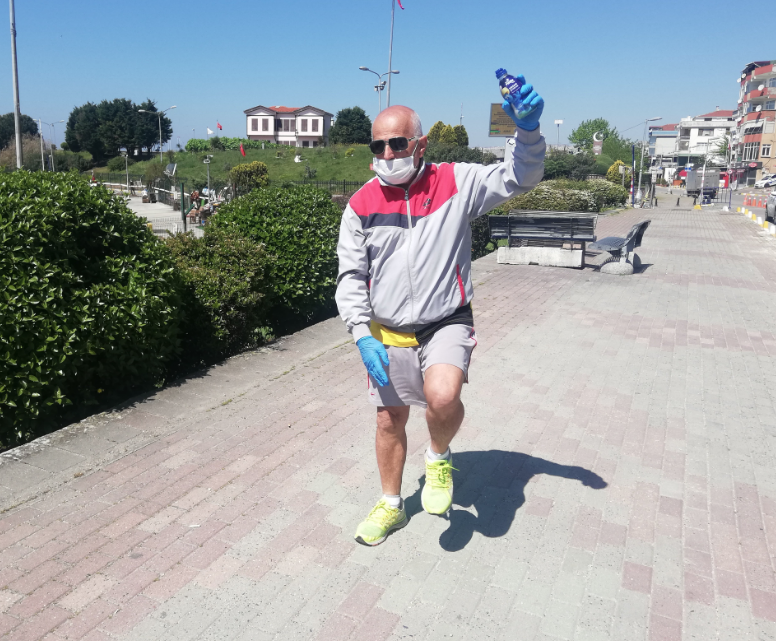 65 yaş üstü vatandaşlar 4 saatliğine özgürlüğüne kavuştu - Resim: 4