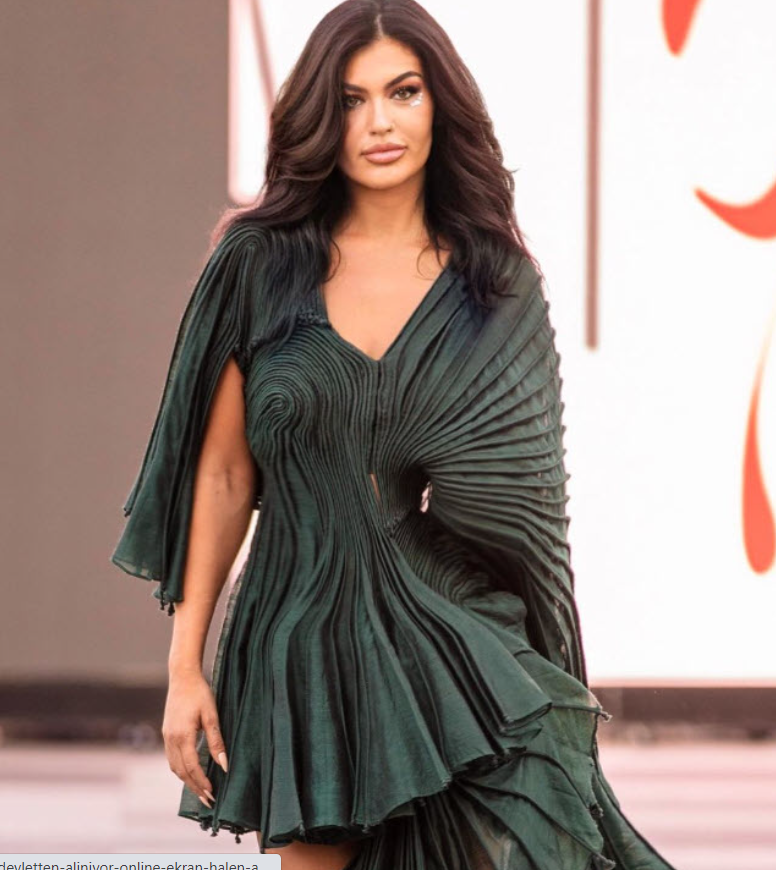 Kısmetse Olur Cansel Çördük sahneye atladı kadın şarkıcının kafasında bardak kırdı! - Resim: 3