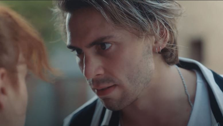 Sadakatsiz'in Selçuk'u Tarık Emir Tekin bakın kimin oğlu çıktı! Annesini ve babasını herkes tanıyor - Resim: 3