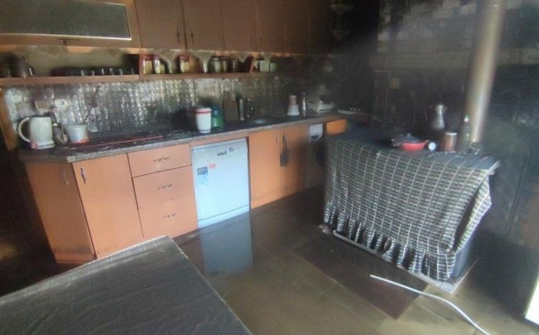 Bartın'da korkunç yangın! Ev kullanılamaz hale geldi, yandı kül oldu! - Resim: 4