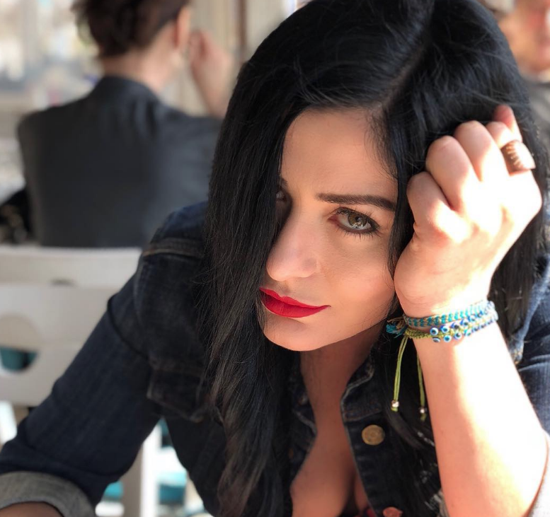 EDHO'dan apar topar yollanmıştı Deniz Çakır'ın yeni işi çok konuşulacak - Resim: 3