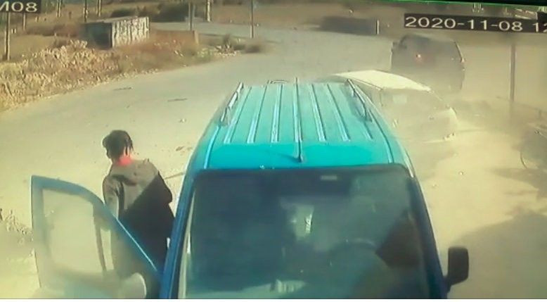 Manavgat'ta park halindeki aracın içinde hayatının şokunu yaşadı - Resim: 2