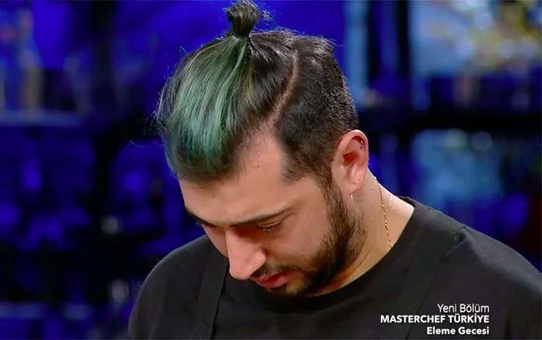 Masterchef Uğur küfürlü twitleri yüzünden perişan halde veda etti tepki var - Resim: 3