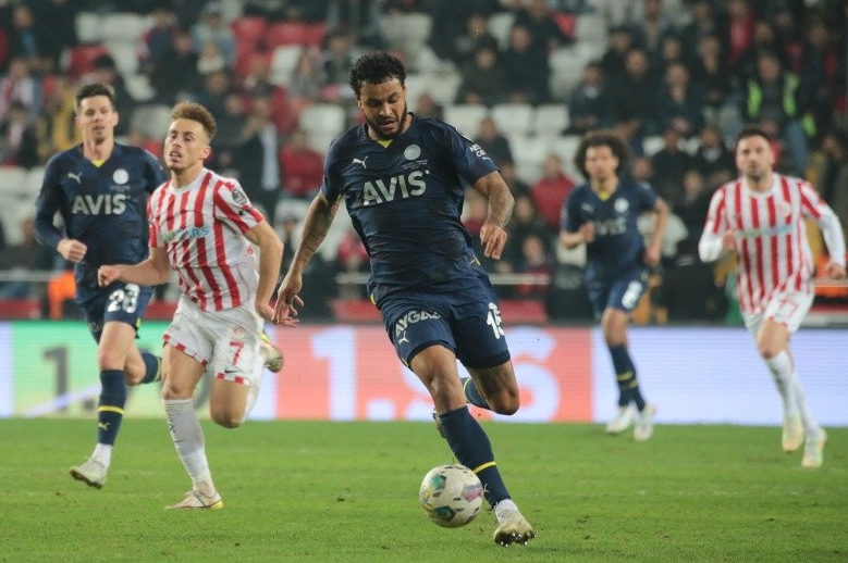 Antalyaspor'un golü iptal edildi Erman Toroğlu sinir krizi geçirdi! Türkiye'nin konuştuğu ofsayt pozisyonu - Resim: 4