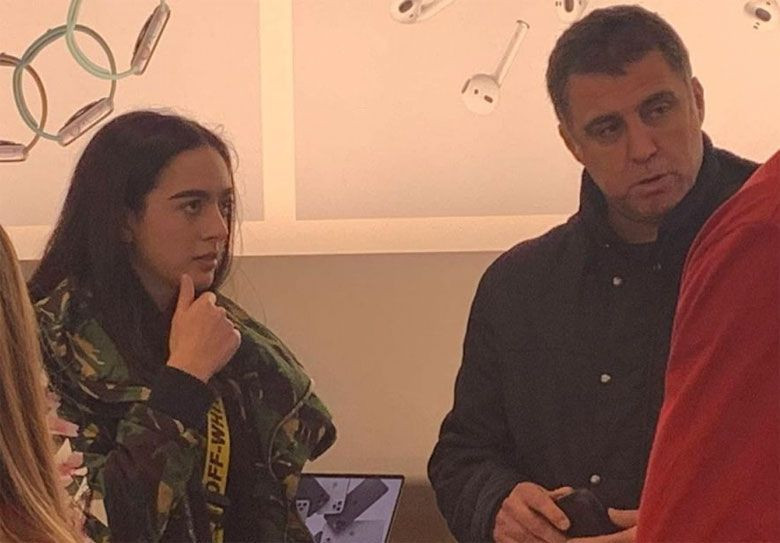 Hakan Şükür'ün yeni görüntüleri çıktı! Yanındakini herkes eşi sandı meğer... - Resim: 4