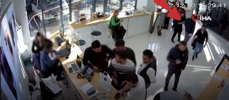 Apple bu Türk'ü arıyor! Bulana bin dolar ödül verilecek - Resim: 2