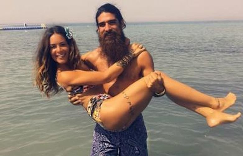 Eliz Sakuçoğlu'ndan olay dövme! - Resim: 3