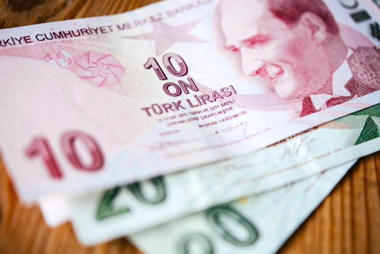 Beklenen rakam kulislerden sızdı! Hesaplar yeniden yapıldı işte memur emekli maaşları - Resim: 1