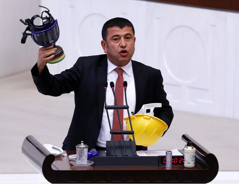 Meclis'te gaz maskesi taktı - Resim: 3