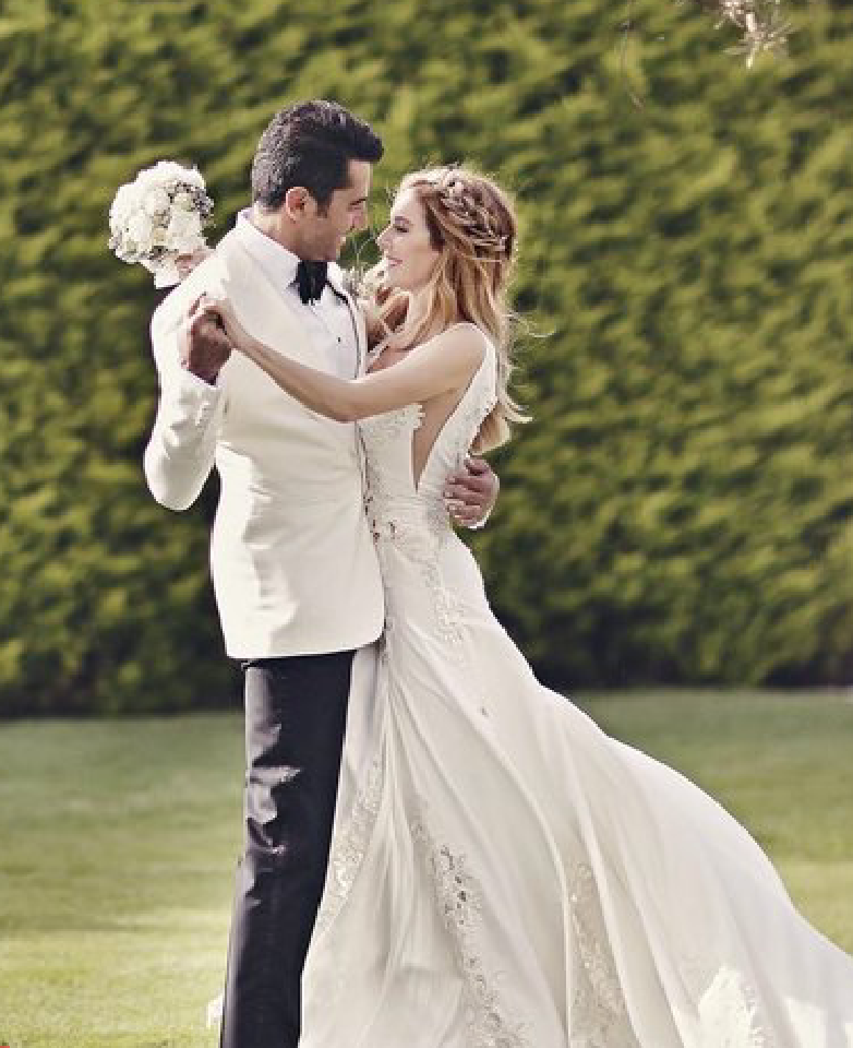 Sinem Kobal Kenan İmirzalıoğlu’nu ikna etti! Taşınıyorlar… - Resim: 1