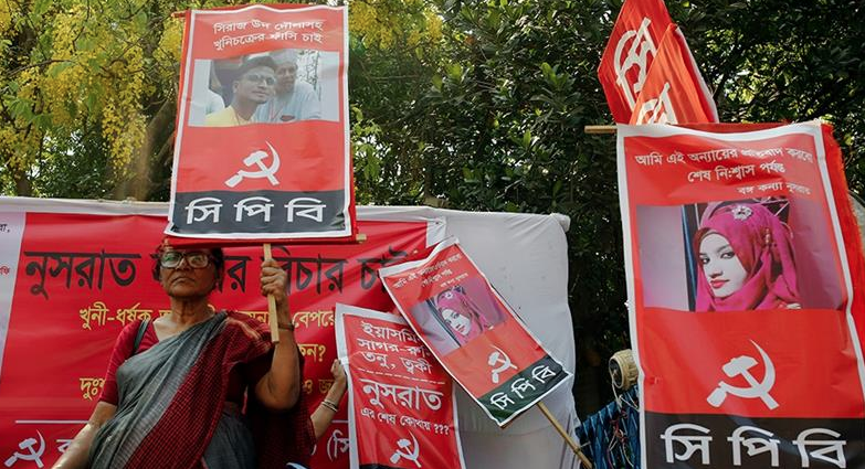 Müdür cinsel tacizde bulundu şikayet edince 16 kişi genç kızı yakarak öldürdü - Resim: 2