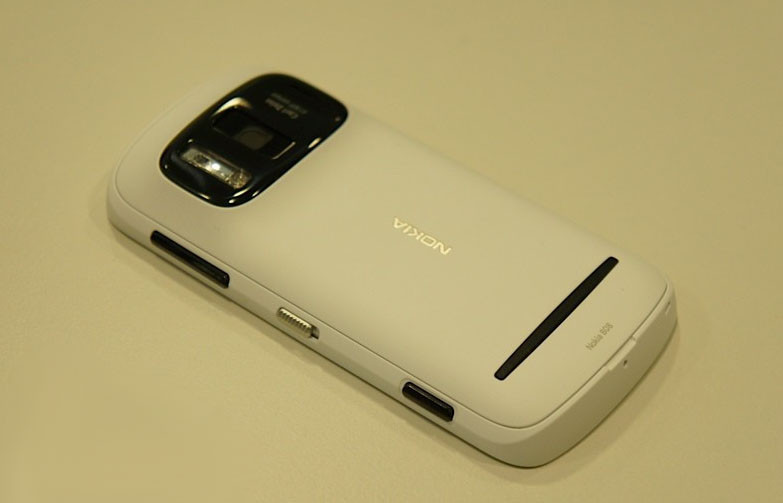 41 megapikselli telefon - Resim: 1