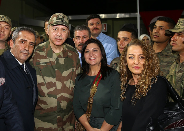 Erdoğan ile sınıra giden ünlüler kimdi? Necati Şaşmaz bombası - Resim: 3