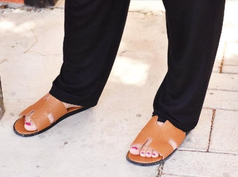 Selin Ciğerci'nin saati ve terliği servet değerinde! Dudak uçuklatan fiyat - Resim: 3