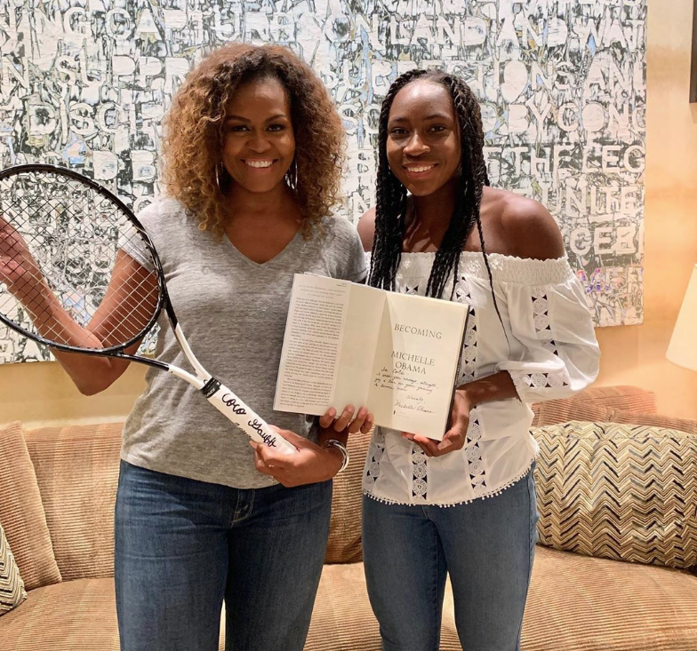 Taytlı spor pozu olay yarattı Michelle Obama'yı görenlerin ağzı açık kaldı - Resim: 4