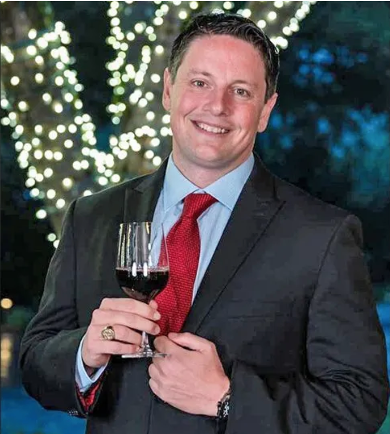 Belediye Başkanı 9 kadına tecavüz etmiş! Aralarında ünlü sunucu da var - Resim: 4