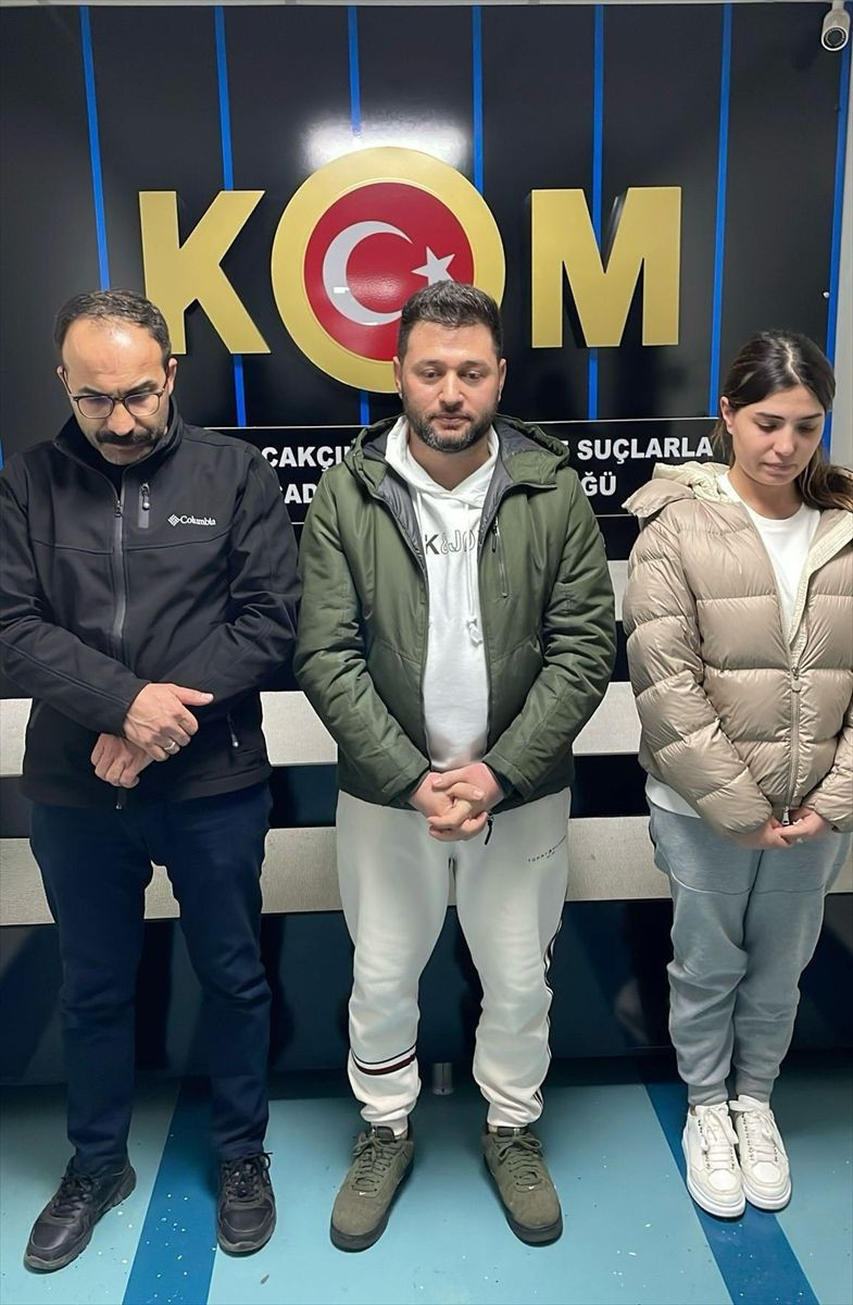 Eski Üsteğmen 2.5 milyar lira vurgun yaptı kaçarken yakalandı! Sedat Ocakçı, İzmir'e böyle getirildi - Resim: 2