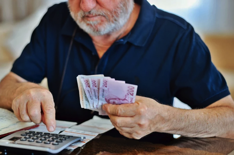 Emekli maaş ödemeleri yarın başlıyor! İşte tahsis numarasına göre gün gün liste - Resim: 3