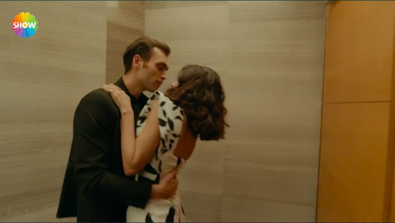 Çarpışma'nın yayından kaldırılan sevişme sahneleri olay oldu! - Resim: 3