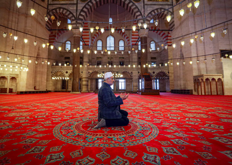 Bugün kandil mi 2021 17 Ekim ne kandili var Diyanet dini günler takvimi - Resim: 1