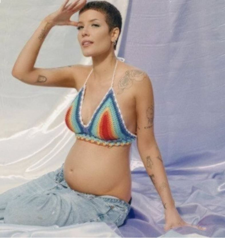 Dünyaca ünlü şarkıcı Halsey Türk sevgilisinden hamile: Ramazan'ı da Noel'i de bilecek! - Resim: 1