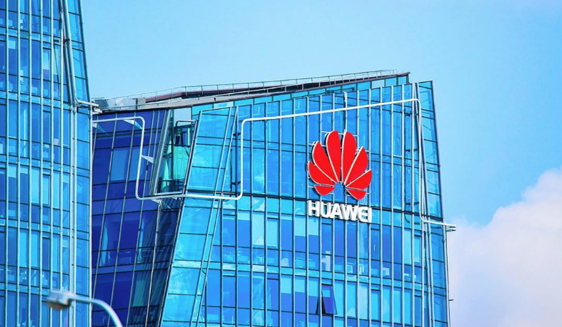 Google'ın Huawei kararı sonrası ne olacak? Huawei kullanıcıları için büyük tehlike - Resim: 1